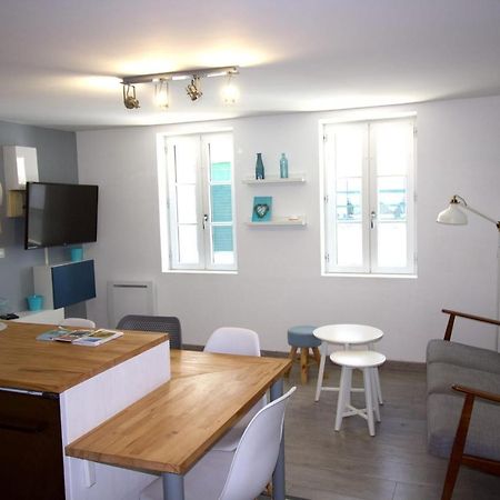 Cosy Apartment In The Center Of La Flotte Exterior foto